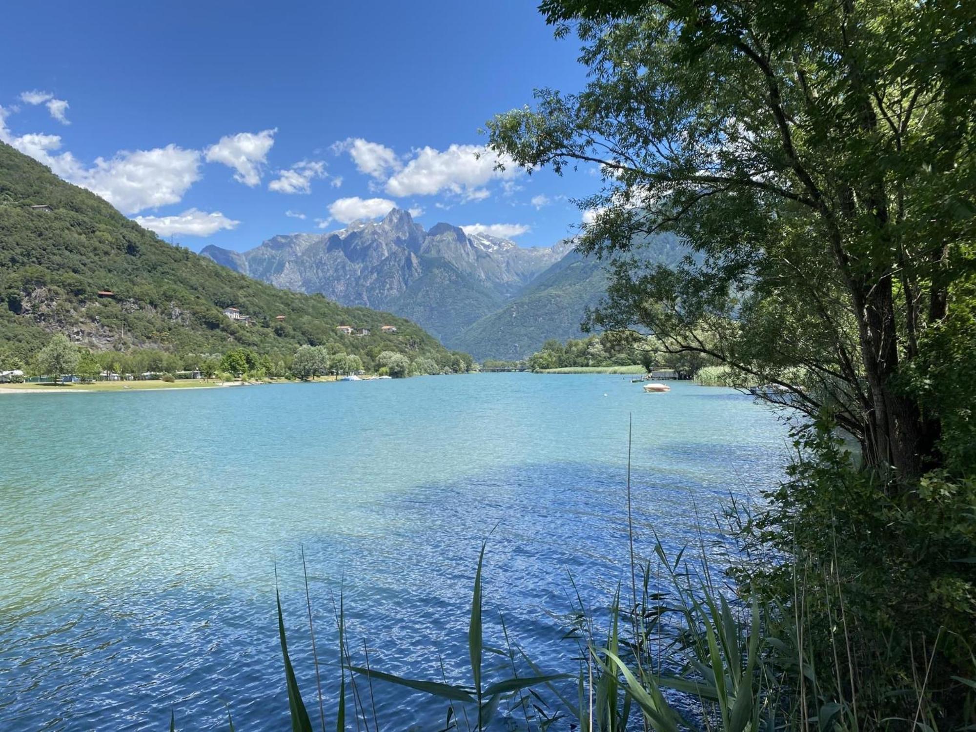Dascio Emotion Ferienwohnung Mit Terrasse Am See Eksteriør bilde