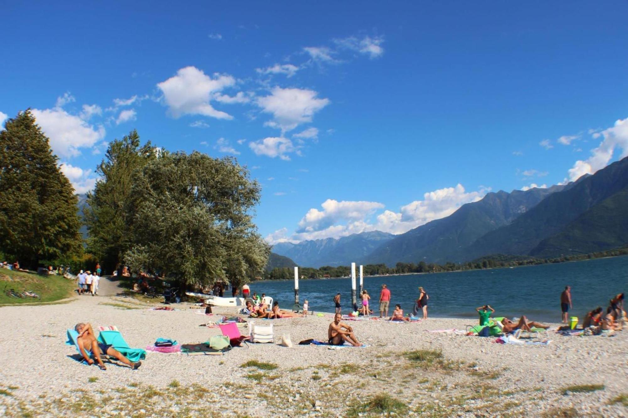 Dascio Emotion Ferienwohnung Mit Terrasse Am See Eksteriør bilde